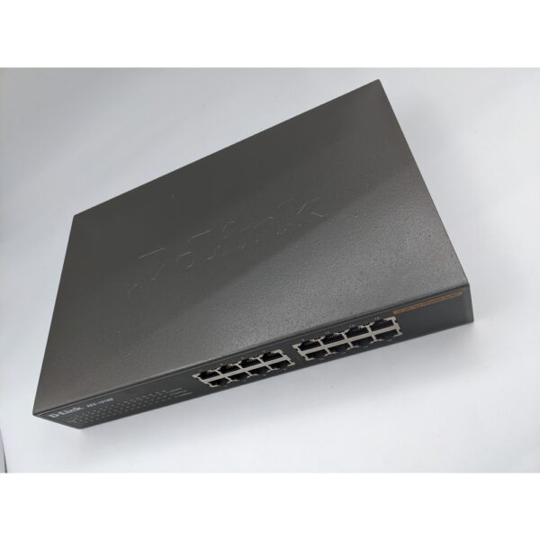 Коммутатор D-Link DES-1016D
