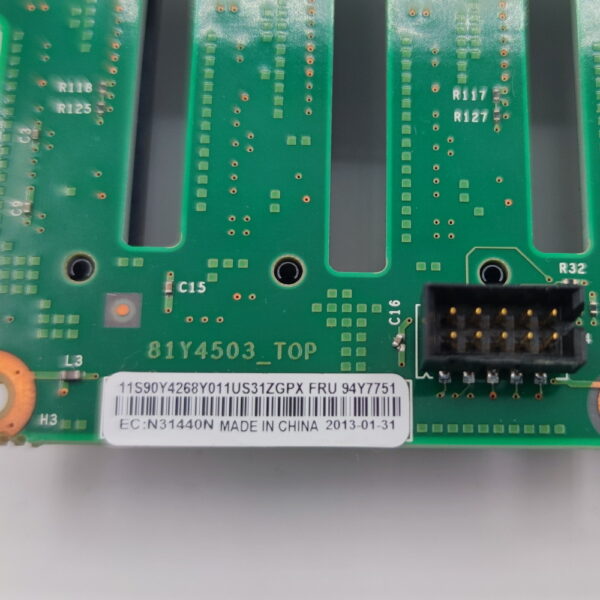 Backplane 94Y7751 IBM System X3650 M4 — изображение 3