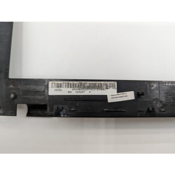 Рамка матрицы ap0hb000200, Lenovo Y570 — изображение 3