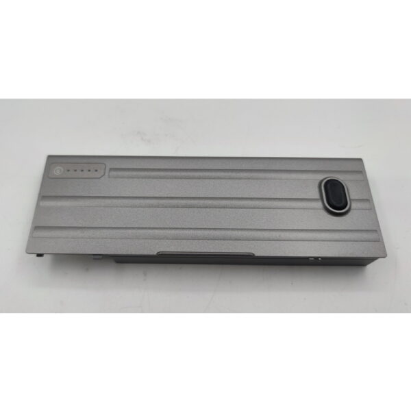 Аккумулятор PC764, Dell Latitude D620, D630, D631, 11.1V, 4400mAh, СОСТОЯНИЕ НЕ ИЗВЕСТНО, ПРОДАЕТСЯ КАК ЗАГЛУШКА! — изображение 2