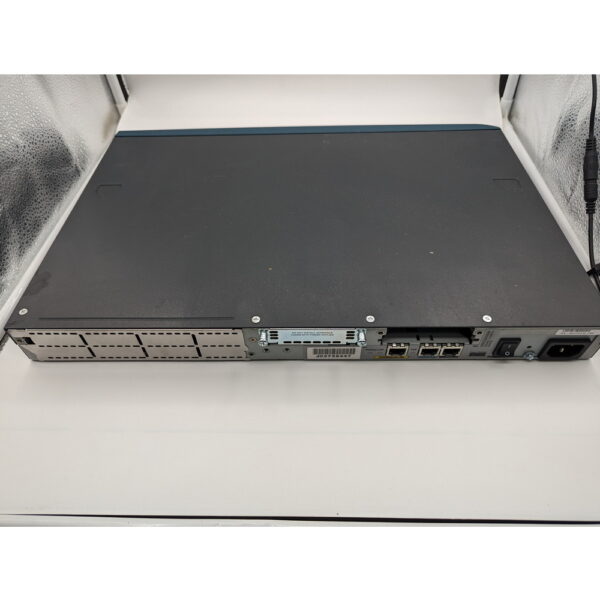 Маршрутизатор Cisco 2610XM — изображение 2