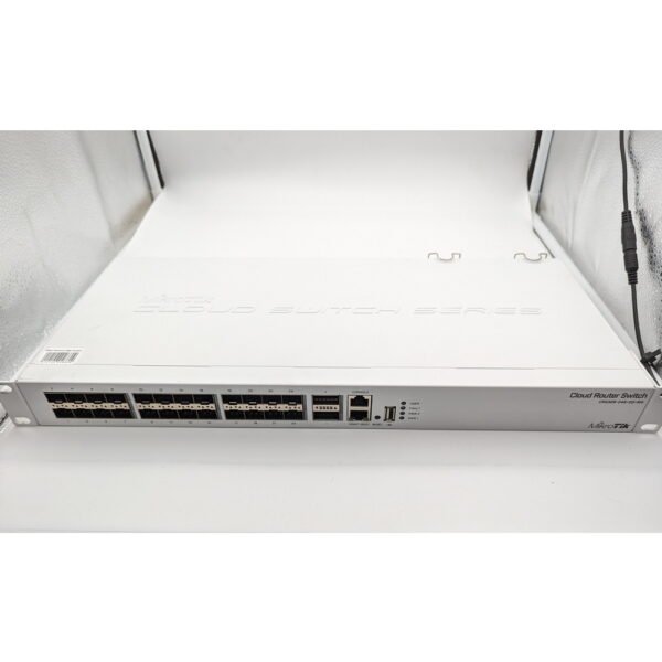 Коммутатор MikroTik CRS326-24S+2Q+RM