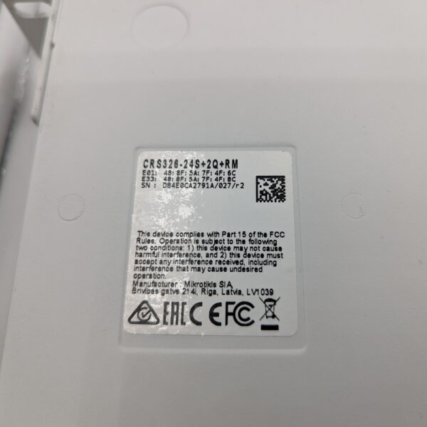 Коммутатор MikroTik CRS326-24S+2Q+RM — изображение 3