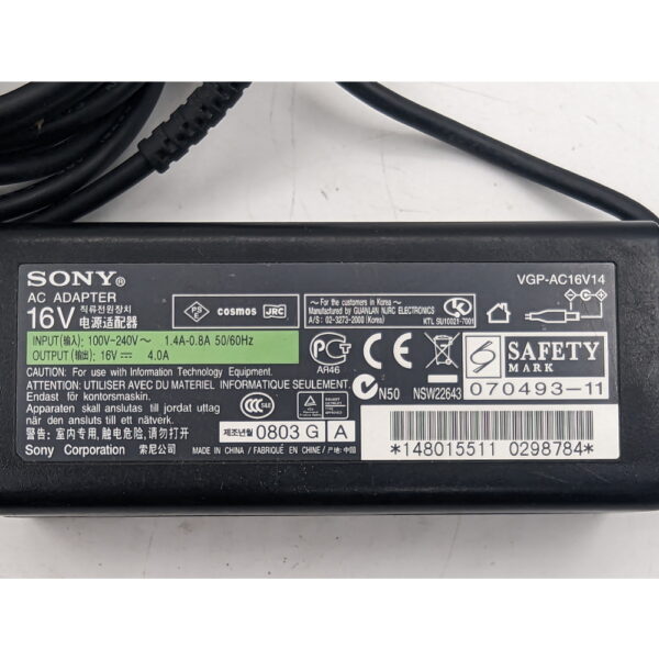 Блок питания Sony VGP-AC16V14, 16V, 4A, 6.5-4.4мм с иглой в центре — изображение 2
