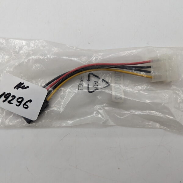 Кабель 1703150102, 4 Pin Molex to SATA