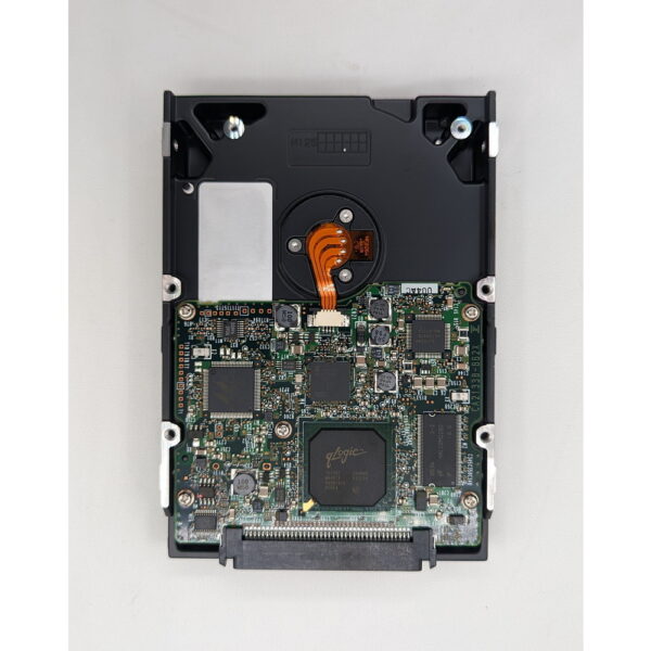 Жесткий диск MAW3147NC, CA06550-B200, Fujitsu, 147 Гб, SCSI, 3.5 — изображение 2