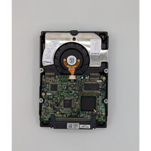 Жесткий диск IC35L036UCDY10-0, 08K0382, IBM, Hitachi, 36 Гб, SCSI, 3.5 — изображение 2