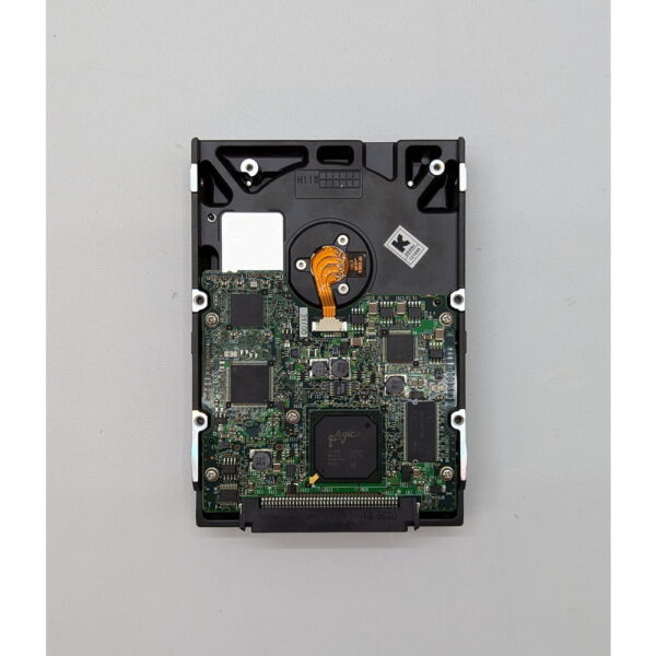 Жесткий диск MAX3147NC, CA06560-B400, Fujitsu, 146 Гб, SAS, 3.5 — изображение 2
