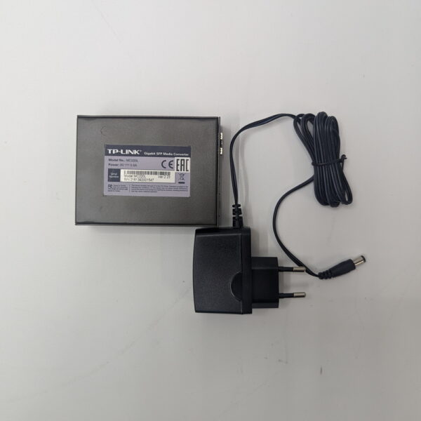 Медиаконвертер MC220L, TP-Link, 1 x RJ-45, 1 x SFP, волокно - MM, SM, 1 Гбит/с, Full-duplex, до 0.5 км