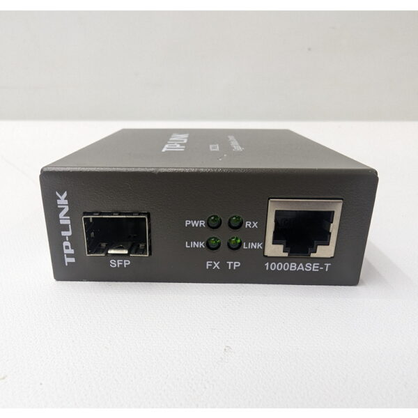 Медиаконвертер MC220L, TP-Link, 1 x RJ-45, 1 x SFP, волокно - MM, SM, 1 Гбит/с, Full-duplex, до 0.5 км