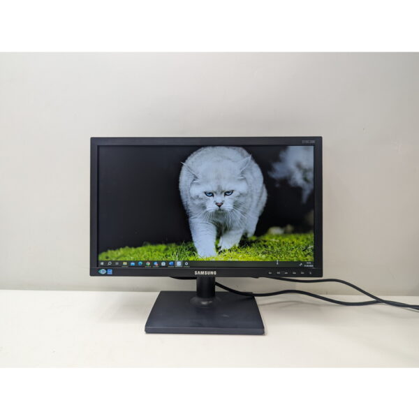 Монитор s19c200n, Samsung, 18.5", 1366 x 768, имеются следы эксплуатации