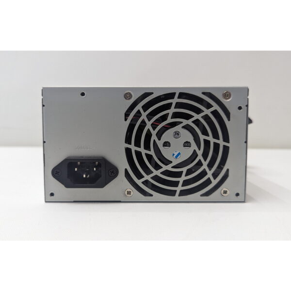 Блок питания RB-S400T7-0, InWin, 400 Вт, ATX, 20 + 4 pin, 4+4 pin CPU, 3 SATA, 6 pin PCI-E