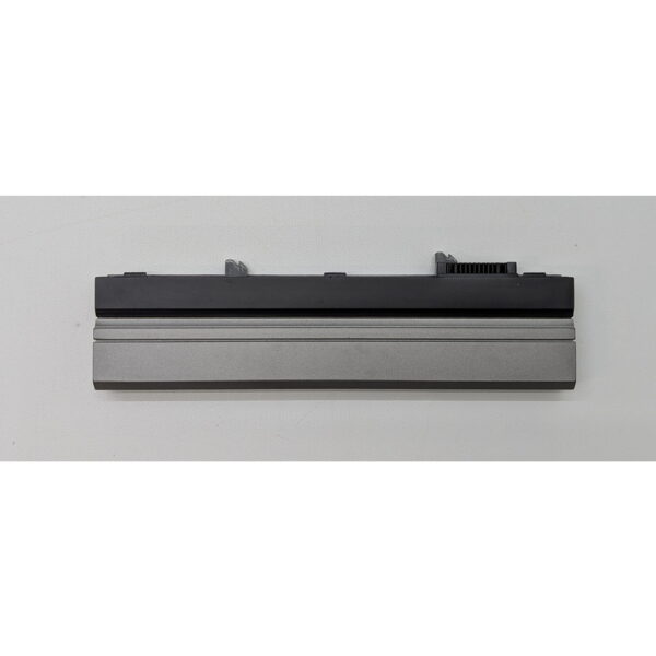Аккумулятор 0PFF30, Dell Latitude E4300, 11.1V, 60Wh, 5200 mAh, СОСТОЯНИЕ НЕ ИЗВЕСТНО, ПРОДАЕТСЯ КАК ЗАГЛУШКА!