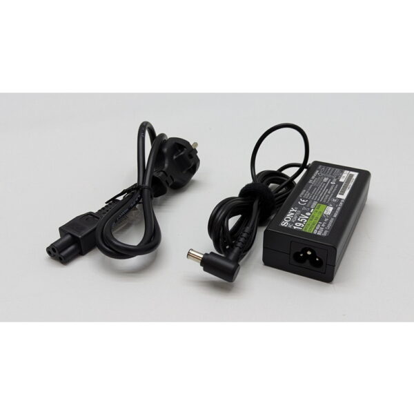 Адаптер питания VGP-AC19V49, ADP-65UH B, Sony, 19.5V, 7.7A, 6.5-4.4мм с иглой в центре