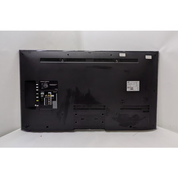 Телевизор UE46F6400AK, Samsung, FULL HD, черный, СМАРТ ТВ, 46", имеет следы эксплуатации, есть пятно в правом нижнем углу матрицы - жёлтого цвета.