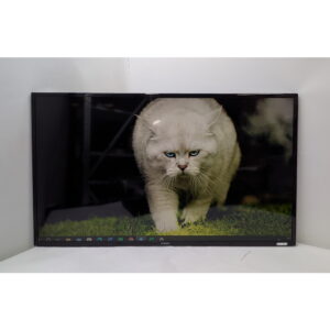 Телевизор UE46F6400AK, Samsung, FULL HD, черный, СМАРТ ТВ, 46", имеет следы эксплуатации, есть пятно в правом нижнем углу матрицы - жёлтого цвета.