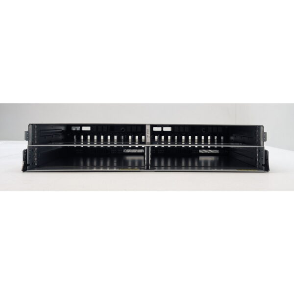 Шасси СХД 00Y2457, IBM Storwize V3700