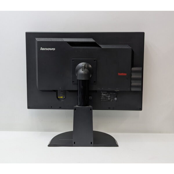 Монитор 03T8448, Lenovo ThinkVision LT2452pwC, 24", 1920 x 1200, имеются следы эксплуатации