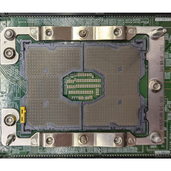 Сервер UCSC-C220-M5SX, Cisco UCS C220 M5 (Main Plumas 1U MB 15015-1 648 00U11 0011)