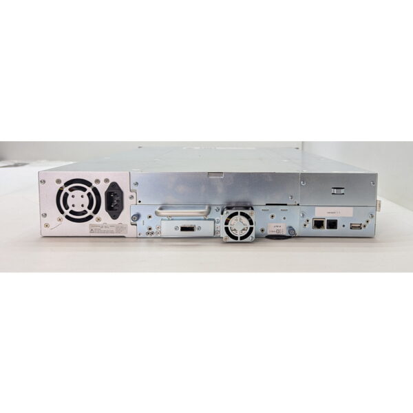 Ленточная библиотека 407351-001, LVLDC-0501, HP StoreEver MSL2024 (1 X 467729-001, BRSLA-0703-DC)
