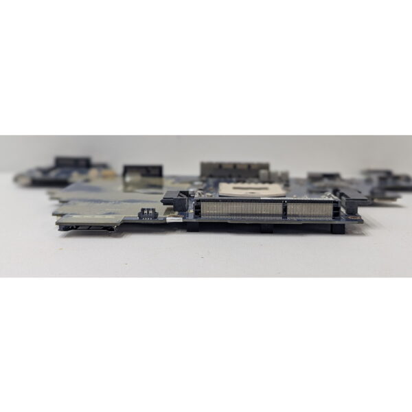 Материнская плата 007KGN, LA-9932P, AMD Mobility Radeon HD 8690M (216-0841009), Dell Latitude E6440