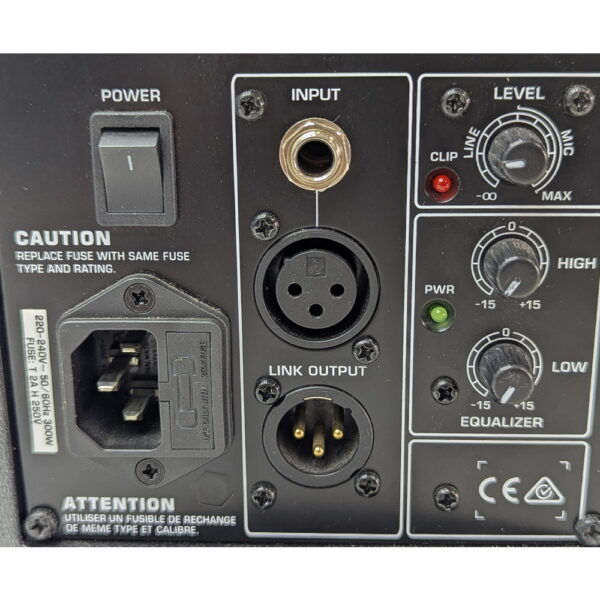 Активная акустическая система BEHRINGER EUROLIVE B210D