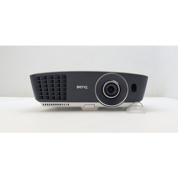 Проектор KTL ZU10018, W750, Benq, пробег лампы 46 часов, с пультом