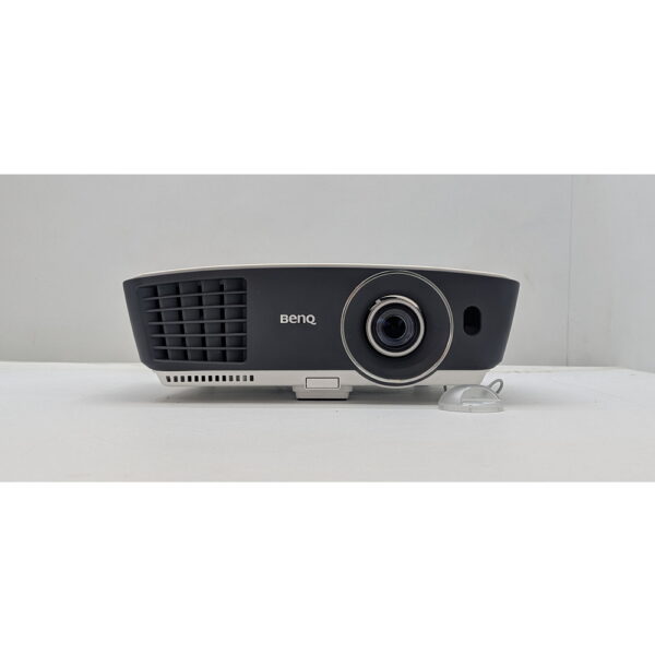 Проектор KTL ZU10018, W750, Benq, пробег лампы 642 часов, без пульта
