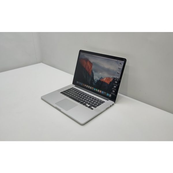 Ноутбук A1398, Apple, имеются следы эксплуатаии