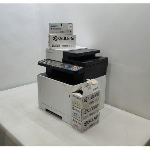 МФУ Ecosys M5521cdw, Kyocera, пробег 20544 стр., набор картриджей в комплете